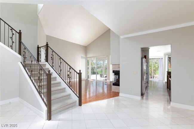 Building Photo - 8949 Diamond Falls Dr