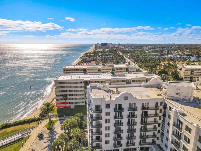 Building Photo - 1239 Hillsboro Mile