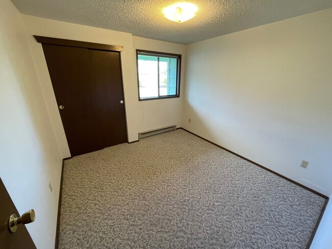 Building Photo - 3801 37th Drive