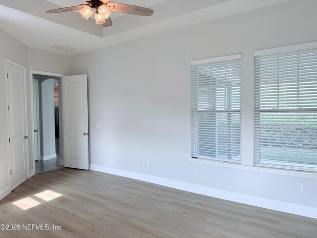 Building Photo - 164 Dalton Cir