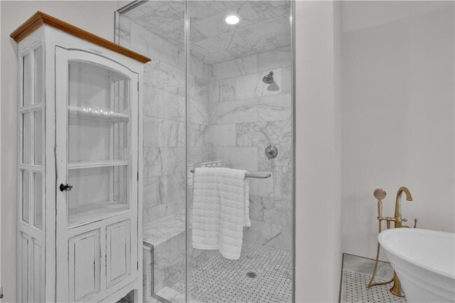 Building Photo - 225 Jayne Ellen Way