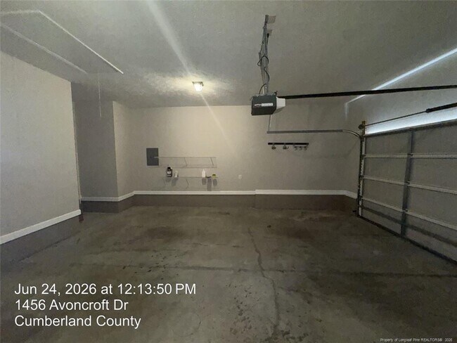 Building Photo - 1456 Avoncroft Dr