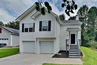 Building Photo - 5135 Gable Ridge Way