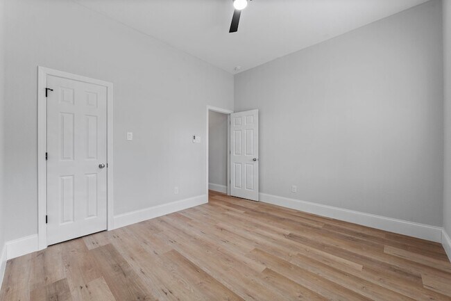 Building Photo - 478 Stephen F Austin Dr