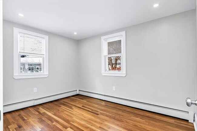 Building Photo - Beautifully Renovated 3-Bedroom Home in Woburn – $3,999.00/mo