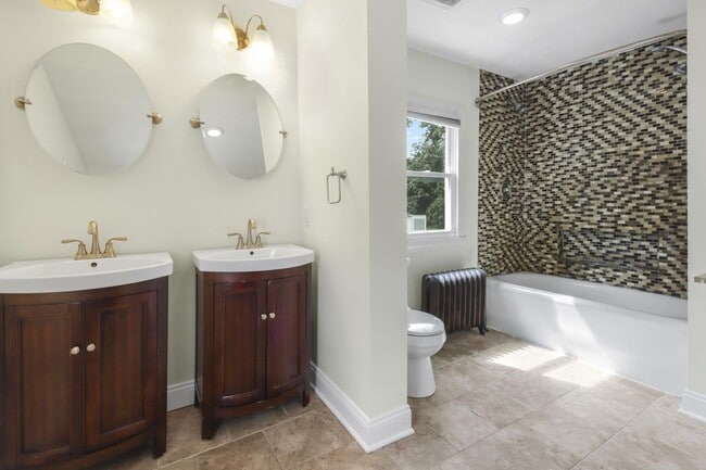 Building Photo - 1265 West Blvd