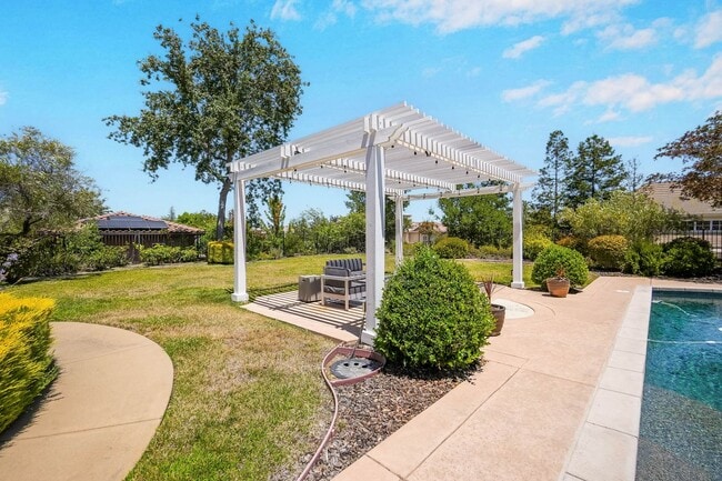 Building Photo - 6BD/4.5BA Single Story Home in Ruby Hill + Office, Backyard Pool, and Spa!