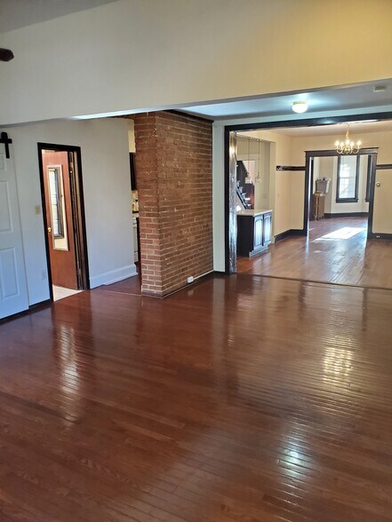 Building Photo - 4207 7th St NW