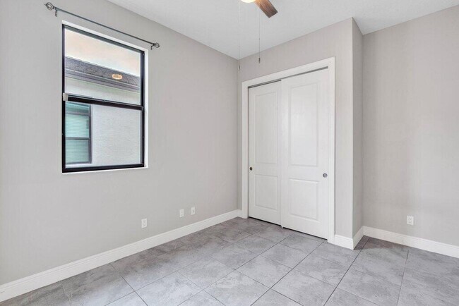 Building Photo - 9399 SW Pepoli Way