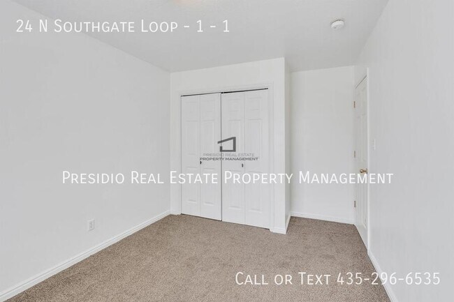 Building Photo - 24 N S Gate Lp