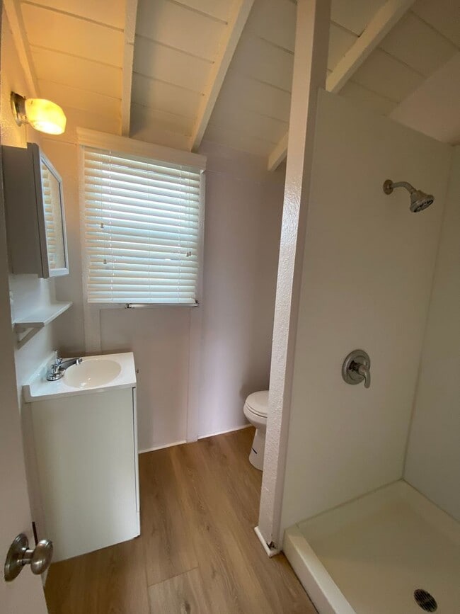 Building Photo - 4432 Pacific Hwy