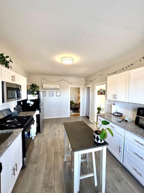 Building Photo - 22-22 10th St