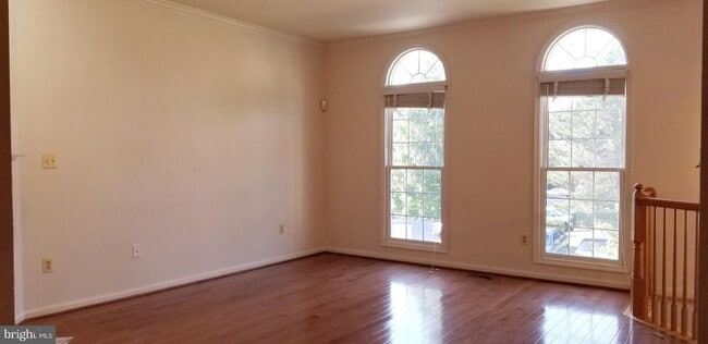 Building Photo - 464 Winding Rose Dr