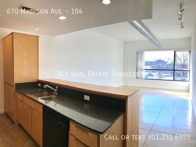 Building Photo - 670 Madison Ave