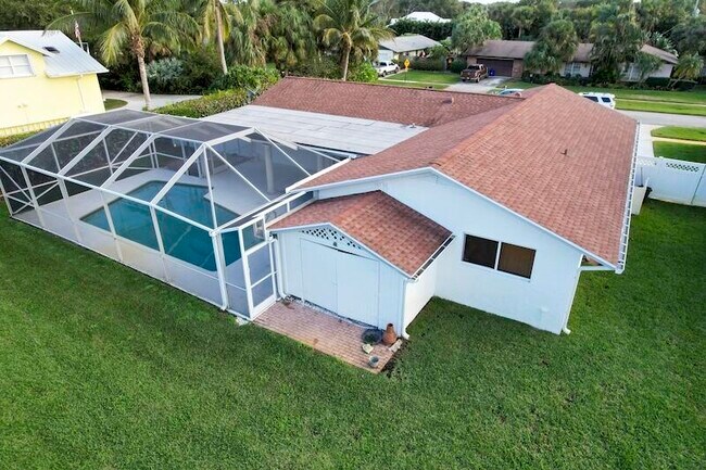 Building Photo - 2289 Windsor Rd