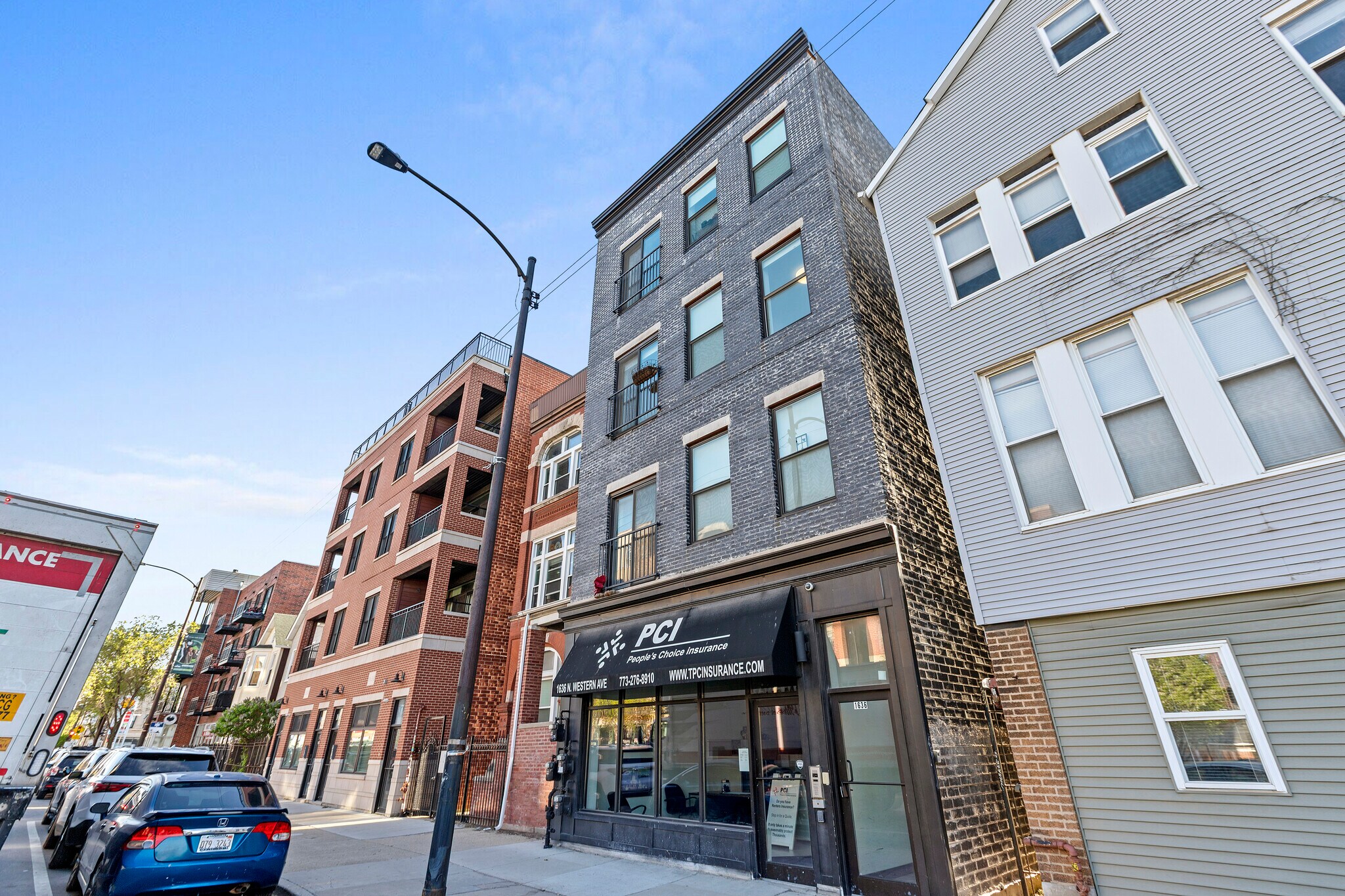 Building Photo - 1636 N Western Ave