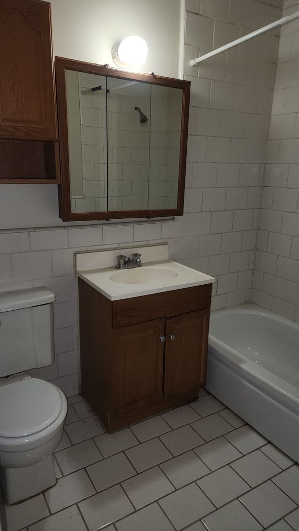 Building Photo - 139