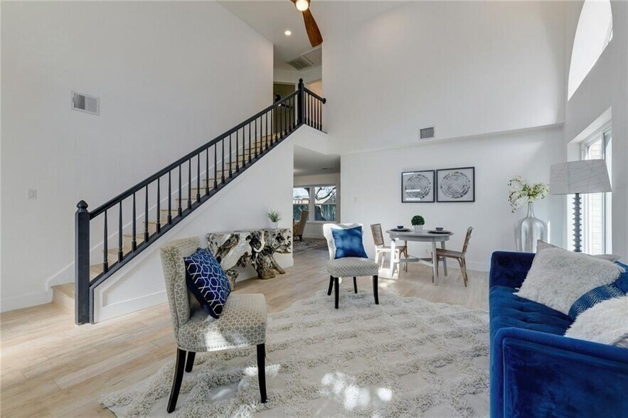 Building Photo - 4602 Everest Ln