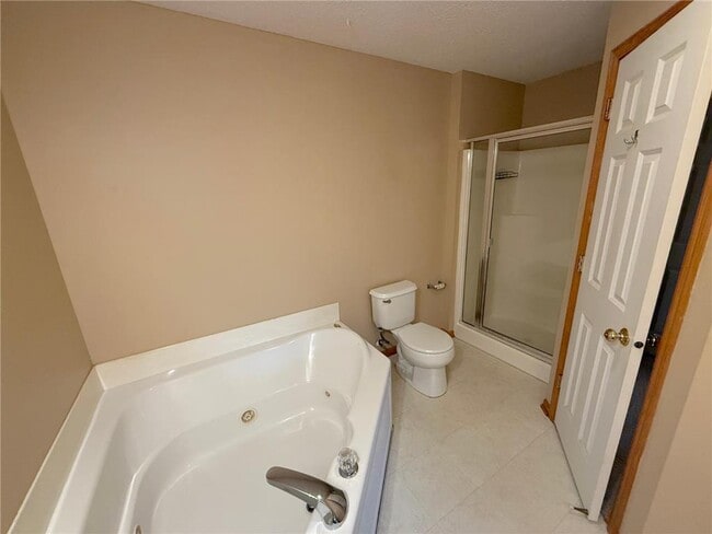 Building Photo - 5418 Fawn Meadow Curve