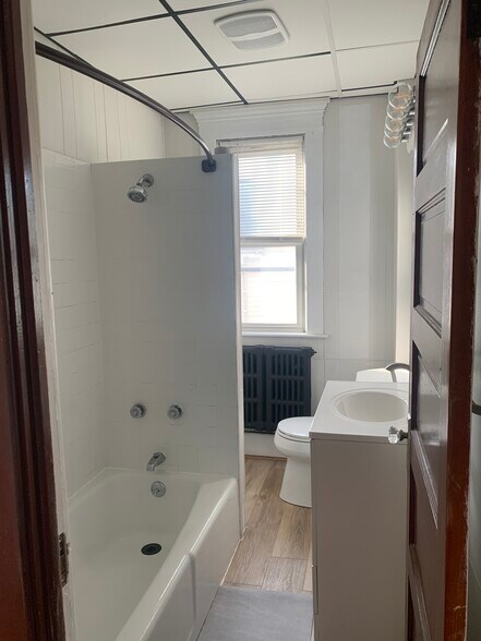 Building Photo - 1481 3rd St