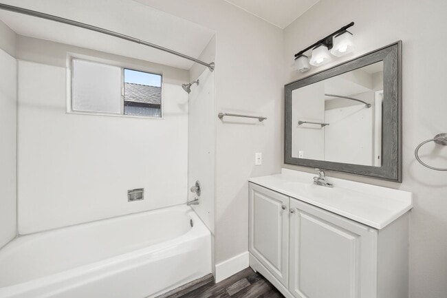 Primary Photo - 209 Tahoe Ave