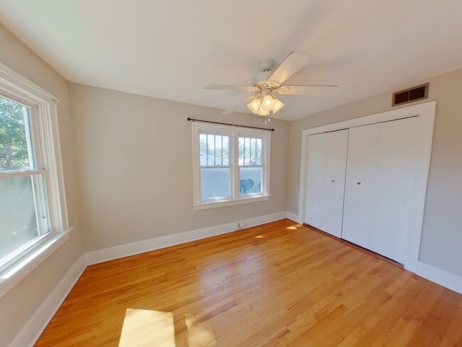 Building Photo - 144 S Sedgwick St