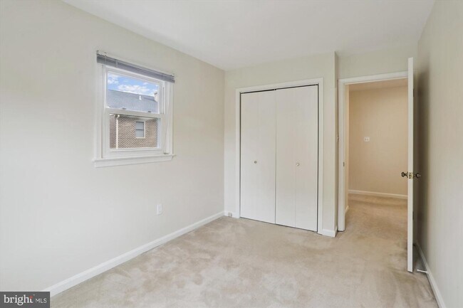 Building Photo - 7561 Heatherton Ln