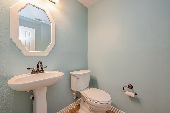 Building Photo - 7214 Glenwick Ct