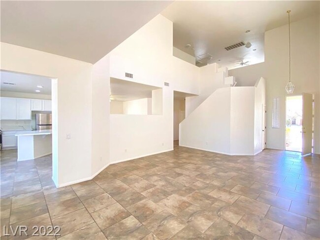 Building Photo - Available March 1, 2025. Gorgeous SW Las V...