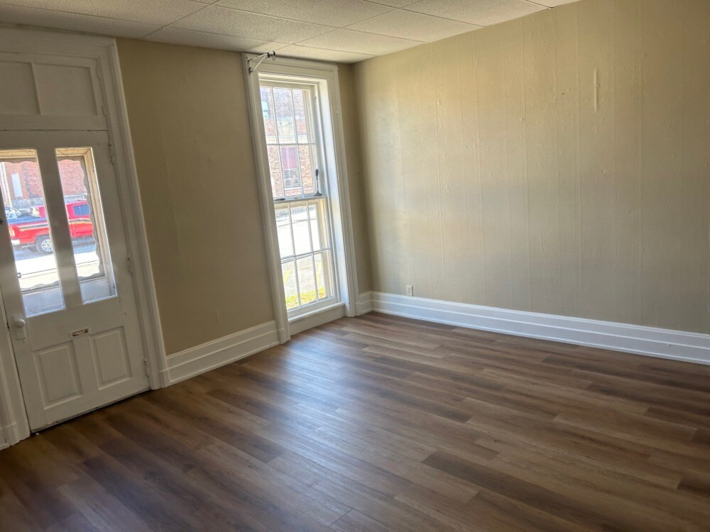 living - 44 S Monroe St