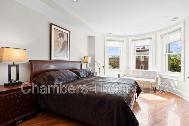 Building Photo - 2131 S St NW