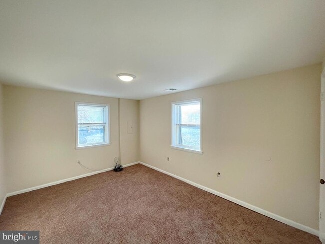 Building Photo - 4330 Middletown Rd