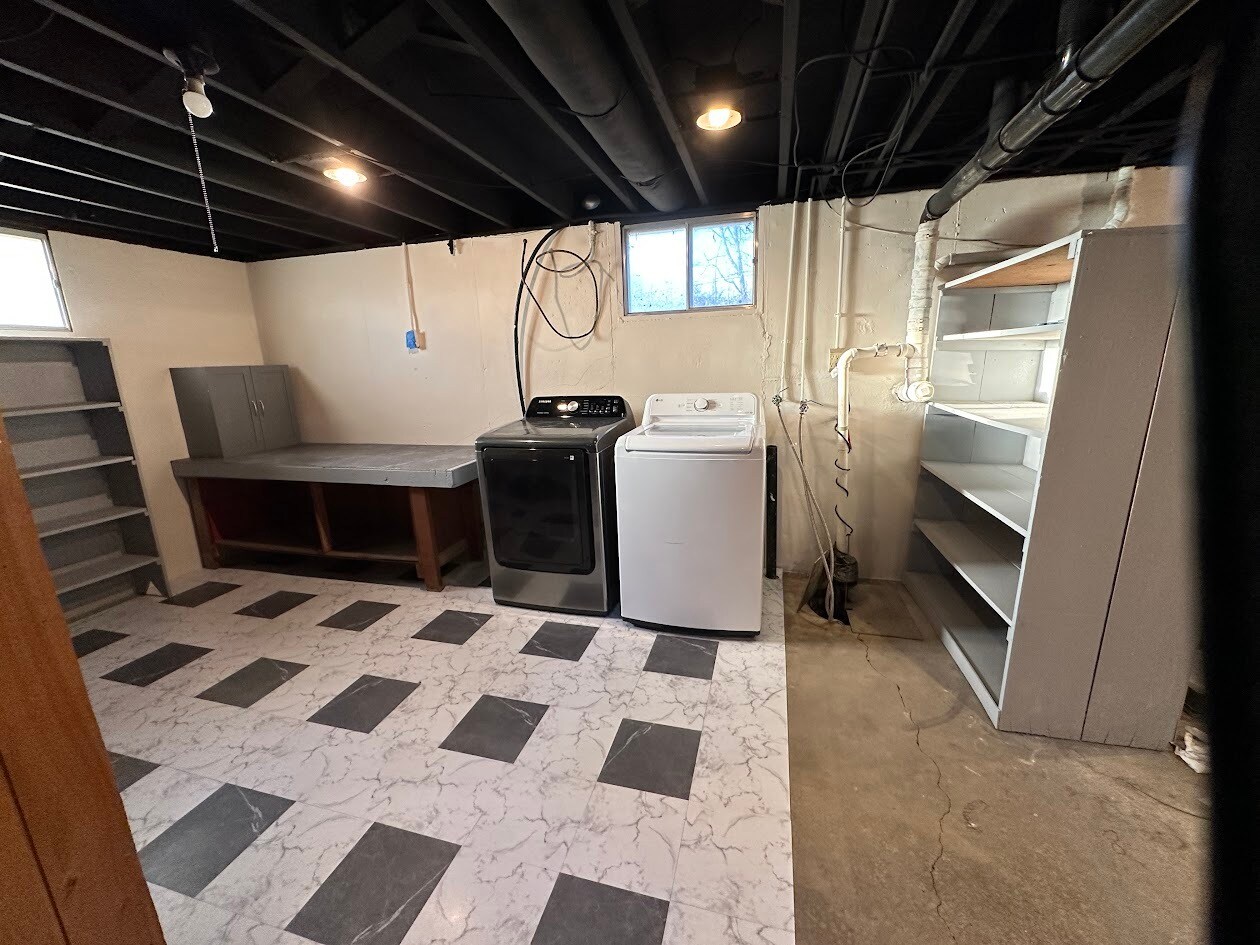 Building Photo - 103 Spring St