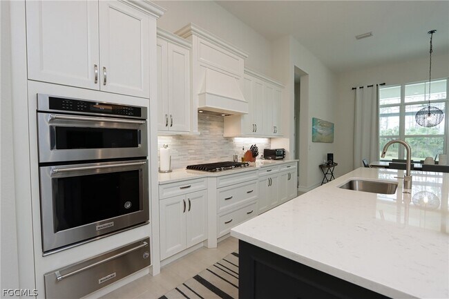 Building Photo - 6262 Union Island Wy