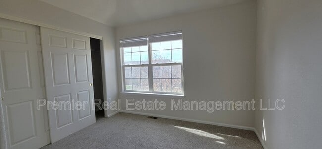 Building Photo - 1381 S Dayton Ct