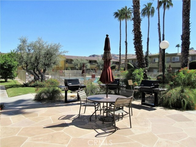 Building Photo - 1950 S Palm Canyon Dr