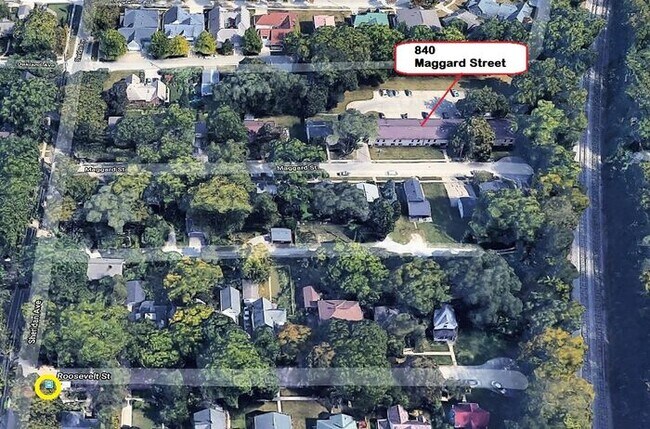 Building Photo - $925 | 2 Bedroom, 1 Bathroom Apartment | N...