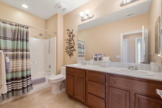 Building Photo - 73757 Picasso Dr