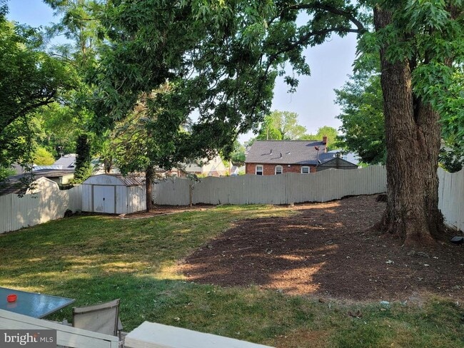 Building Photo - 1015 Veirs Mill Rd