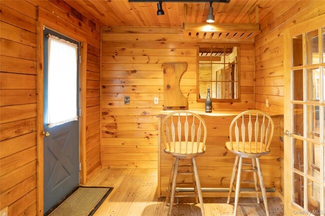 Building Photo - 618 Clapp Hill Rd