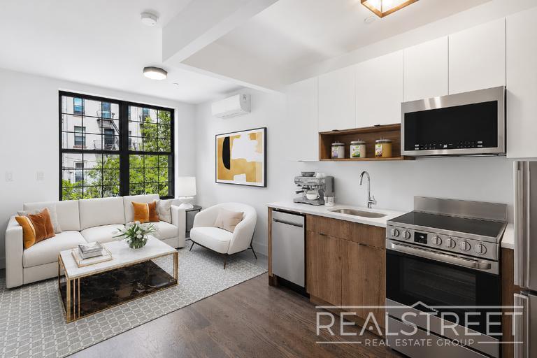 Building Photo - Lexington Avenue