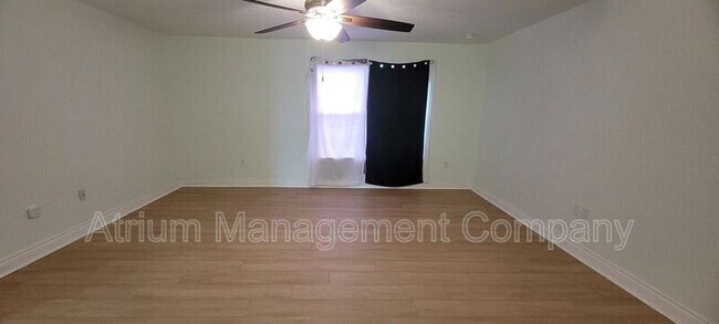 Building Photo - 222 Grouper Ct