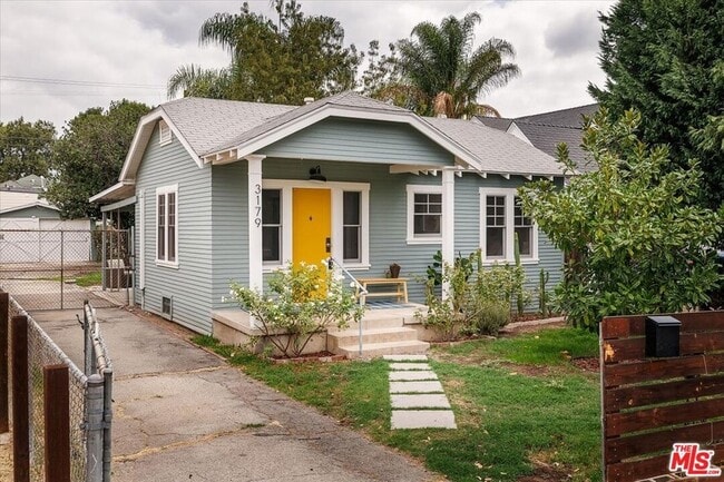 Building Photo - 3179 Perlita Ave