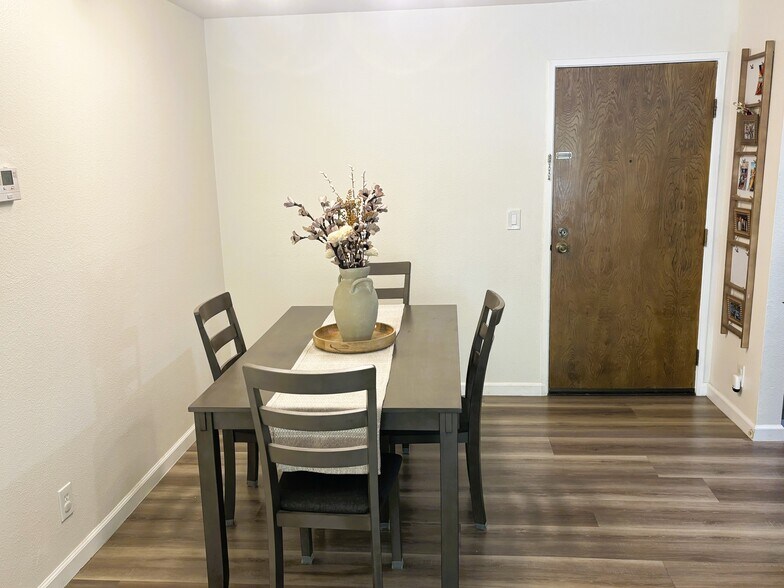 Building Photo - 4589 Via Marisol