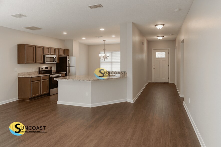 Building Photo - 1824 Navaho Ave