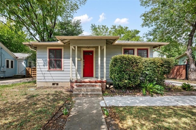 Primary Photo - 1008 E 38th 1/2 St