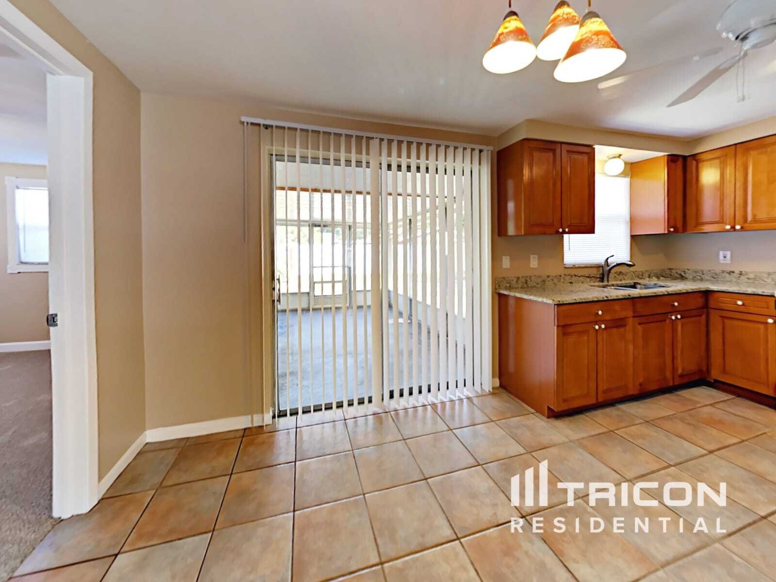 Building Photo - 8589 Lantana Dr