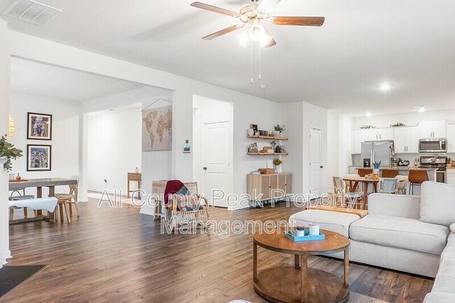 Building Photo - 6127 Prickly Lp