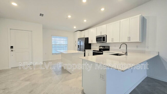 Building Photo - 15185 Bluffton Ln