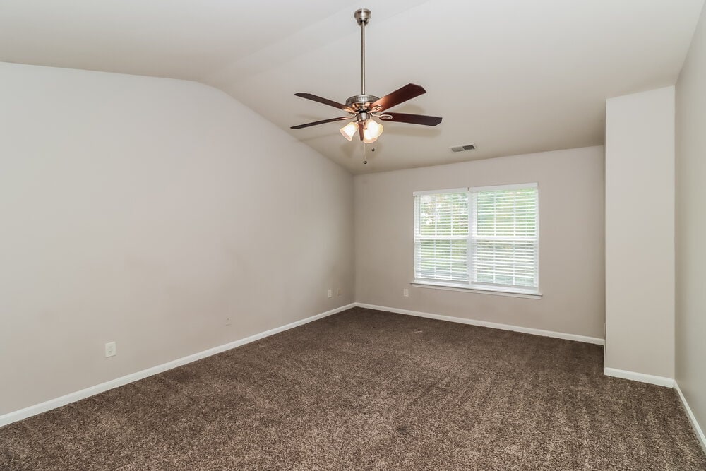 Building Photo - 12201 Palomar Dr